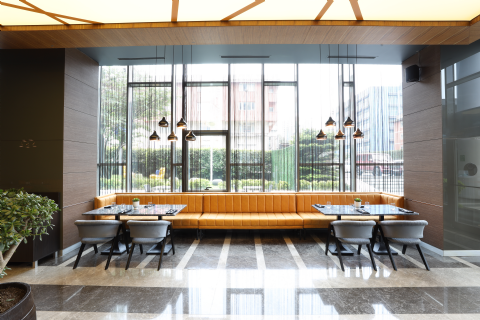 Lystra Cafe & Restaurant